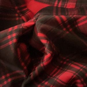 Black/red plaid skirt